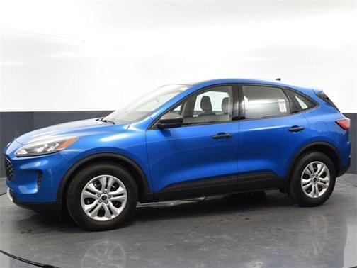 Photo 5 of 39 of 2020 Ford Escape S