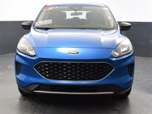 Photo 4 of 39 of 2020 Ford Escape S