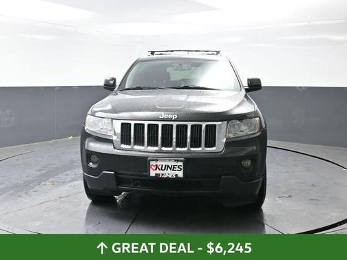 Brilliant Black Crystal Pearlcoat 2012 Jeep Grand Cherokee Laredo
