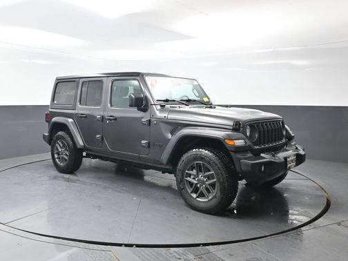 Granite Crystal Clearcoat Metallic 2025 Jeep Wrangler Sport