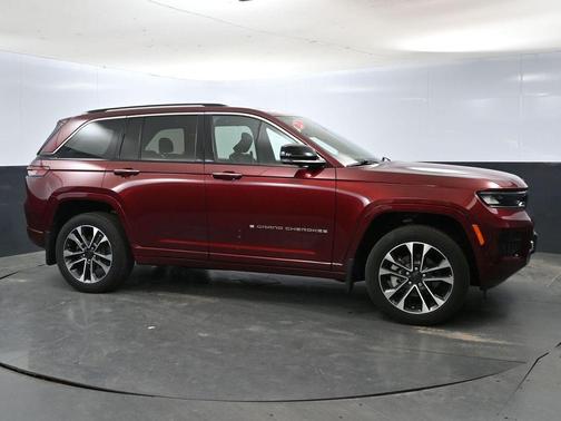 2022 Jeep Grand Cherokee Overland