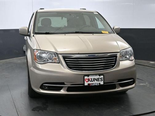 2015 Chrysler Town & Country Touring