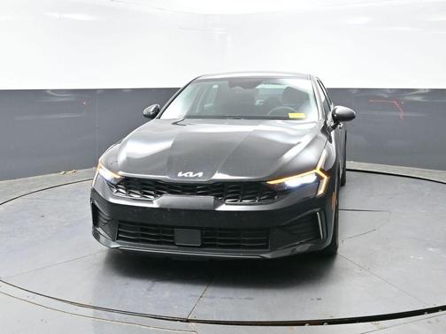 Aurora Black Pearl 2025 Kia K5 LXS