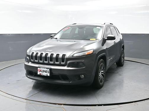 Granite Crystal Clearcoat Metallic 2016 Jeep Cherokee Latitude