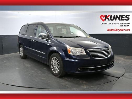 2014 Chrysler Town & Country Touring-L