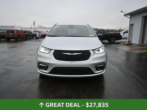 2024 Chrysler Pacifica Touring-L