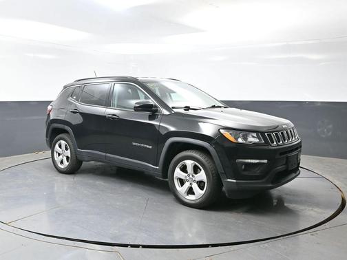 Diamond Black 2020 Jeep Compass Latitude