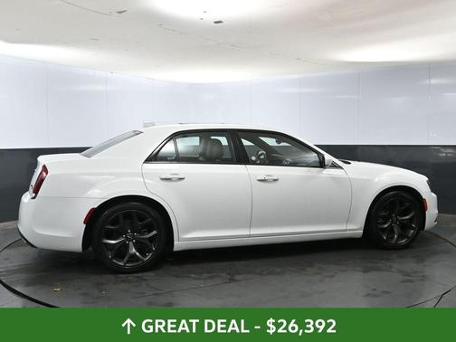 2022 Chrysler 300 S