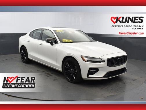 2024 Volvo S60 B5 Plus Black Edition