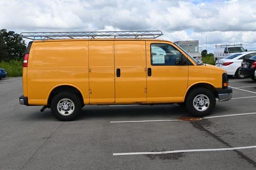 Wheatland Yellow 2016 Chevrolet Express 3500 Work Van