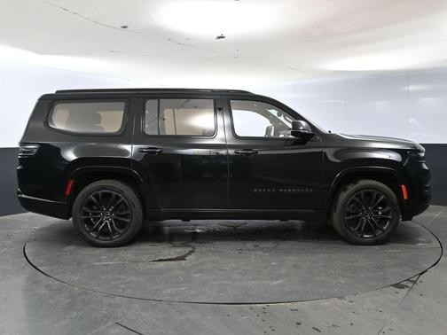 2022 Jeep Grand Wagoneer Series II