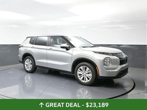 2025 Mitsubishi Outlander ES