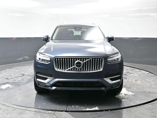 2024 Volvo XC90 B6 Plus Bright Theme 7-Seater