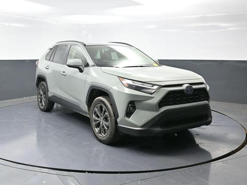 2023 Toyota RAV4 Hybrid XLE Premium