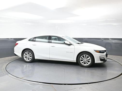 Summit White 2023 Chevrolet Malibu LT