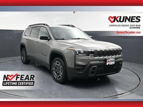 Sting Gray Clearcoat 2026 Jeep Cherokee LAREDO/LIMITED