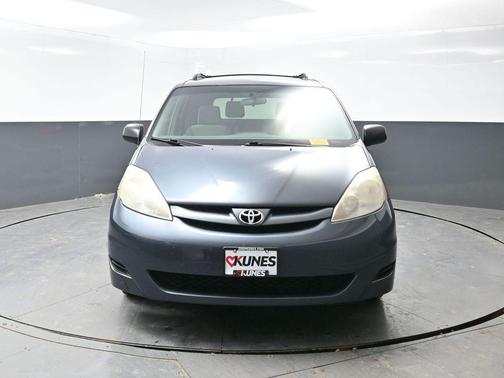Blue 2008 Toyota Sienna
