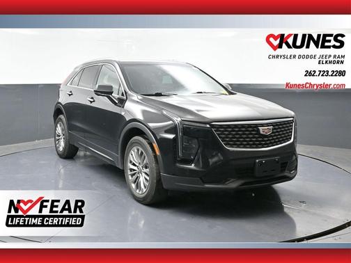 2025 Cadillac XT4 Premium Luxury