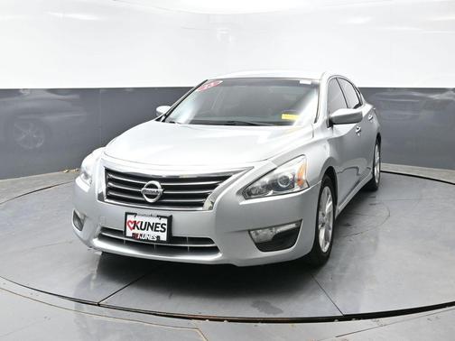 Brilliant Silver Metallic 2013 Nissan Altima 2.5 SV