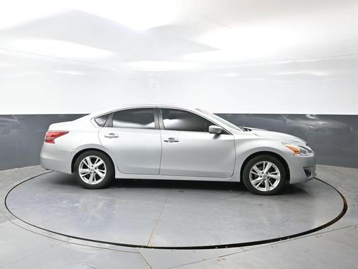 Brilliant Silver Metallic 2013 Nissan Altima 2.5 SV