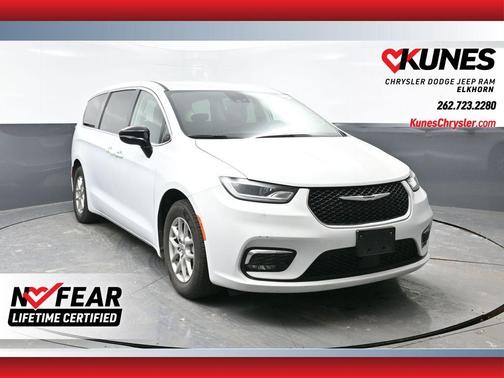 2024 Chrysler Pacifica Touring-L