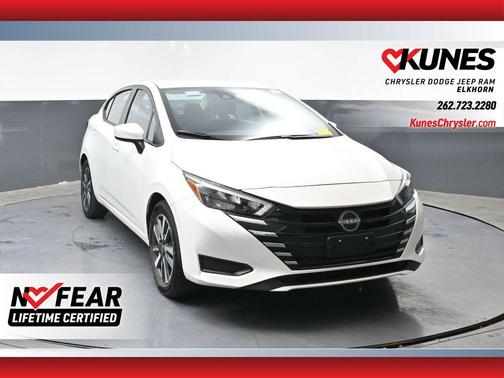 Aspen White 2025 Nissan Versa 1.6 SV