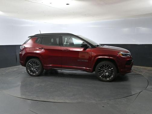 2022 Jeep Compass Altitude