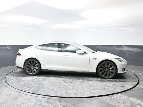 2015 Tesla Model S 
