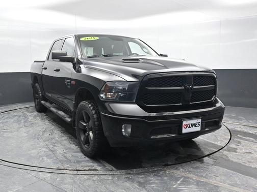 Diamond Black 2019 RAM 1500 Classic
