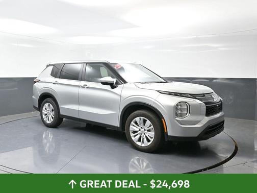 2025 Mitsubishi Outlander ES