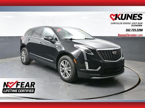 Stellar Black Metallic 2022 Cadillac XT5 Premium Luxury