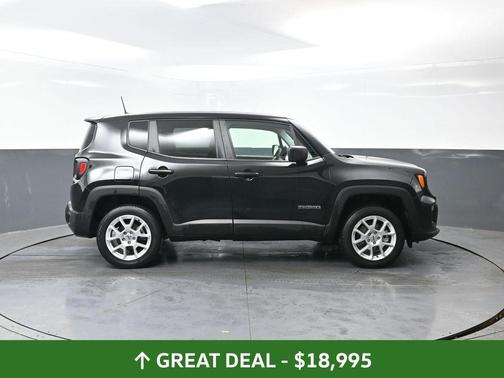 Black Clearcoat 2023 Jeep Renegade Latitude