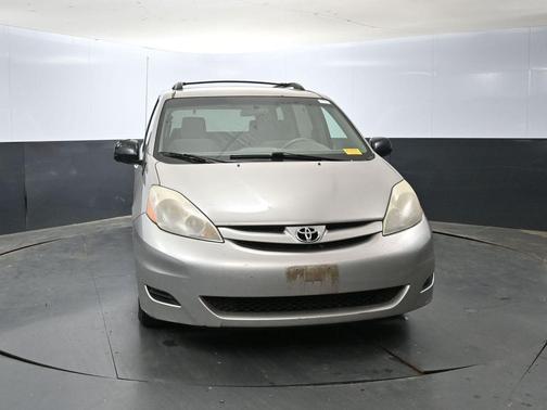 2007 Toyota Sienna LE