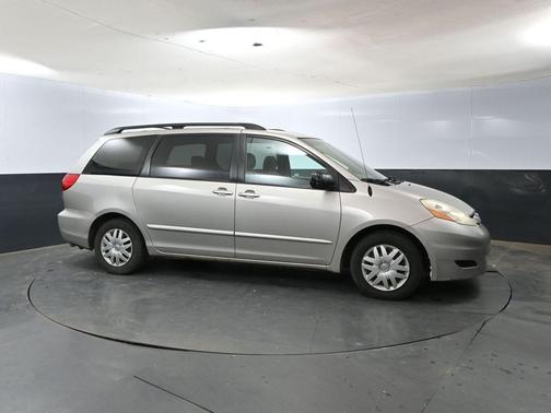 2007 Toyota Sienna LE