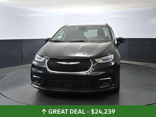 2023 Chrysler Pacifica Touring-L