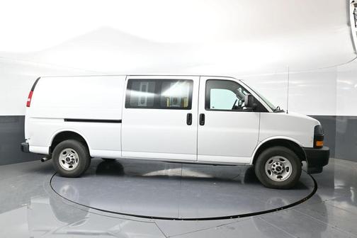 2023 GMC Savana 2500 Work Van