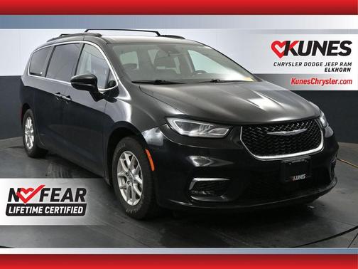 2022 Chrysler Pacifica Touring-L