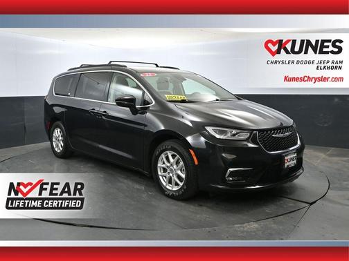 2022 Chrysler Pacifica Touring-L