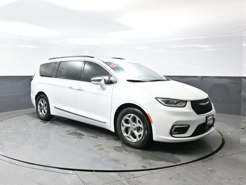 2022 Chrysler Pacifica Limited