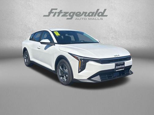 Snow White Pearl 2026 Kia K4 LXS