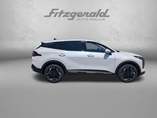 Snow White Pearl 2026 Kia Sportage SX Turbo