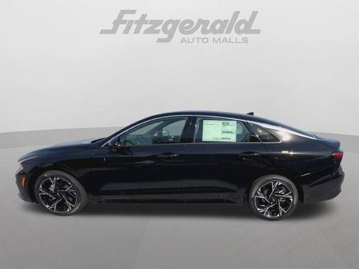 Aurora Black Pearl 2026 Kia K5 GT-Line FWD