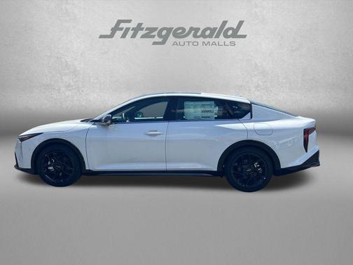 Snow White Pearl 2025 Kia K4 GT-Line Turbo