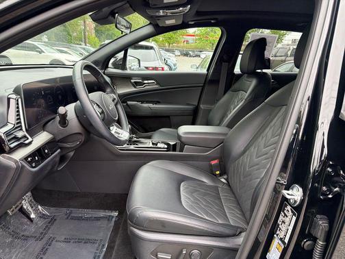 Ebony Black 2024 Kia Sportage S