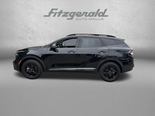 Ebony Black 2024 Kia Sportage S