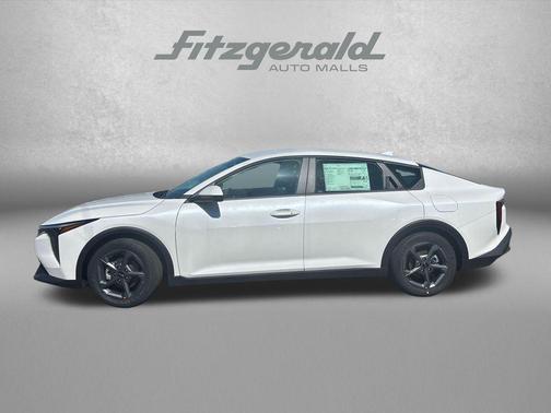 Snow White Pearl 2026 Kia K4 LXS
