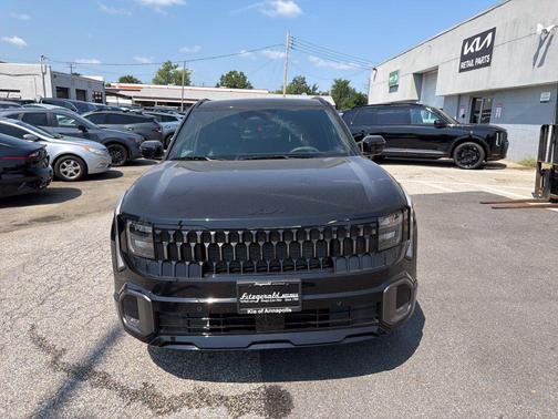 Aurora Black Pearl 2027 Kia Seltos X-Line S