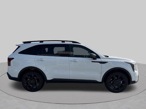 Glacial White Pearl 2026 Kia Sorento SX