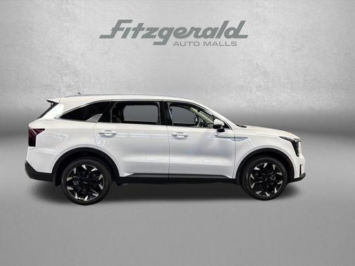 Glacial White Pearl 2025 Kia Sorento EX