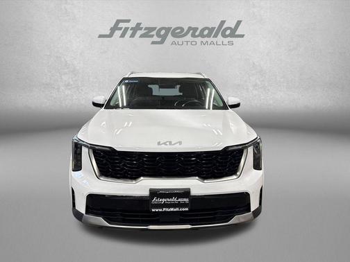 Glacial White Pearl 2025 Kia Sorento EX